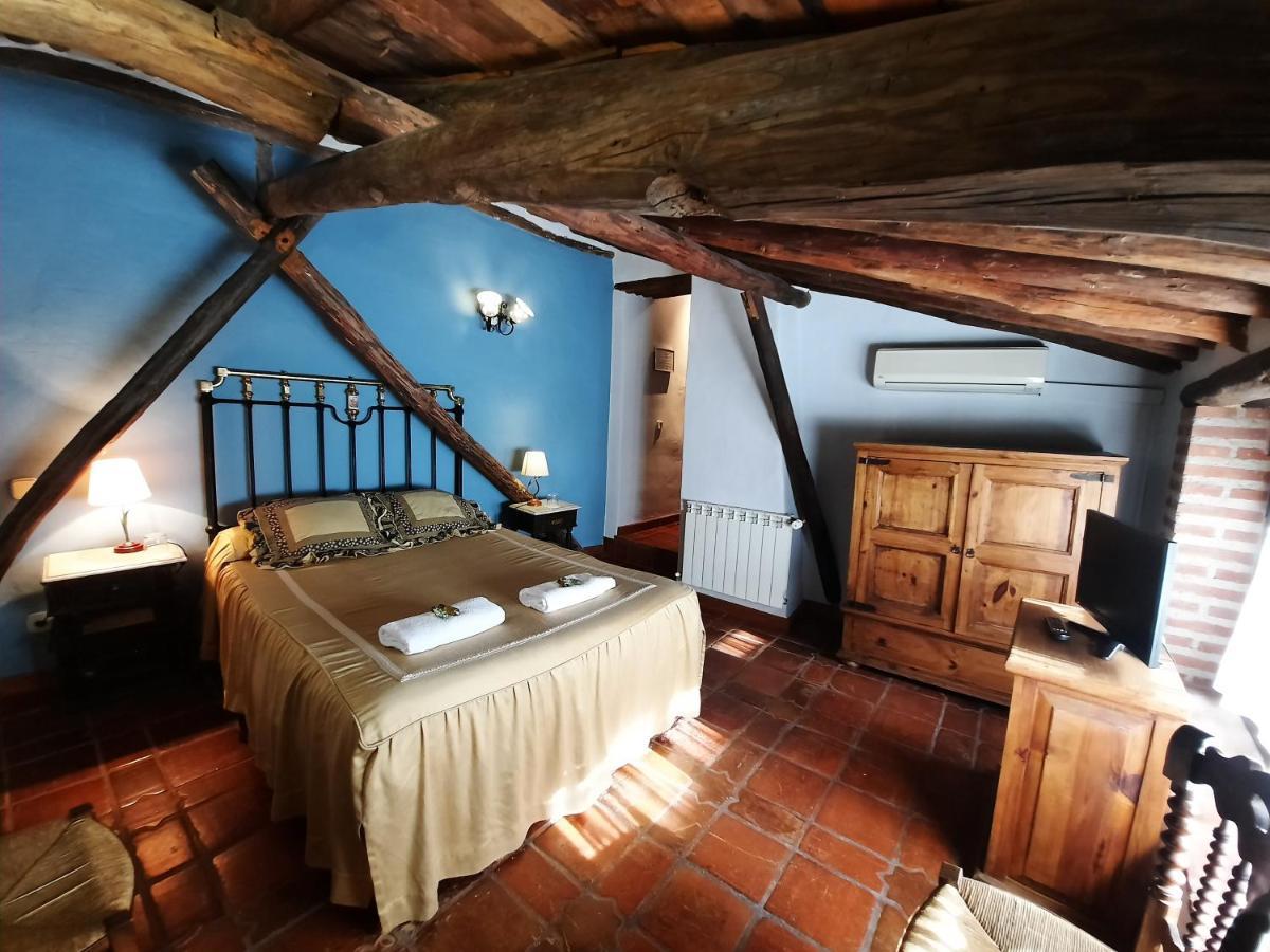 El Escudo De Calatrava Hotell Mohedas de la Jara Eksteriør bilde